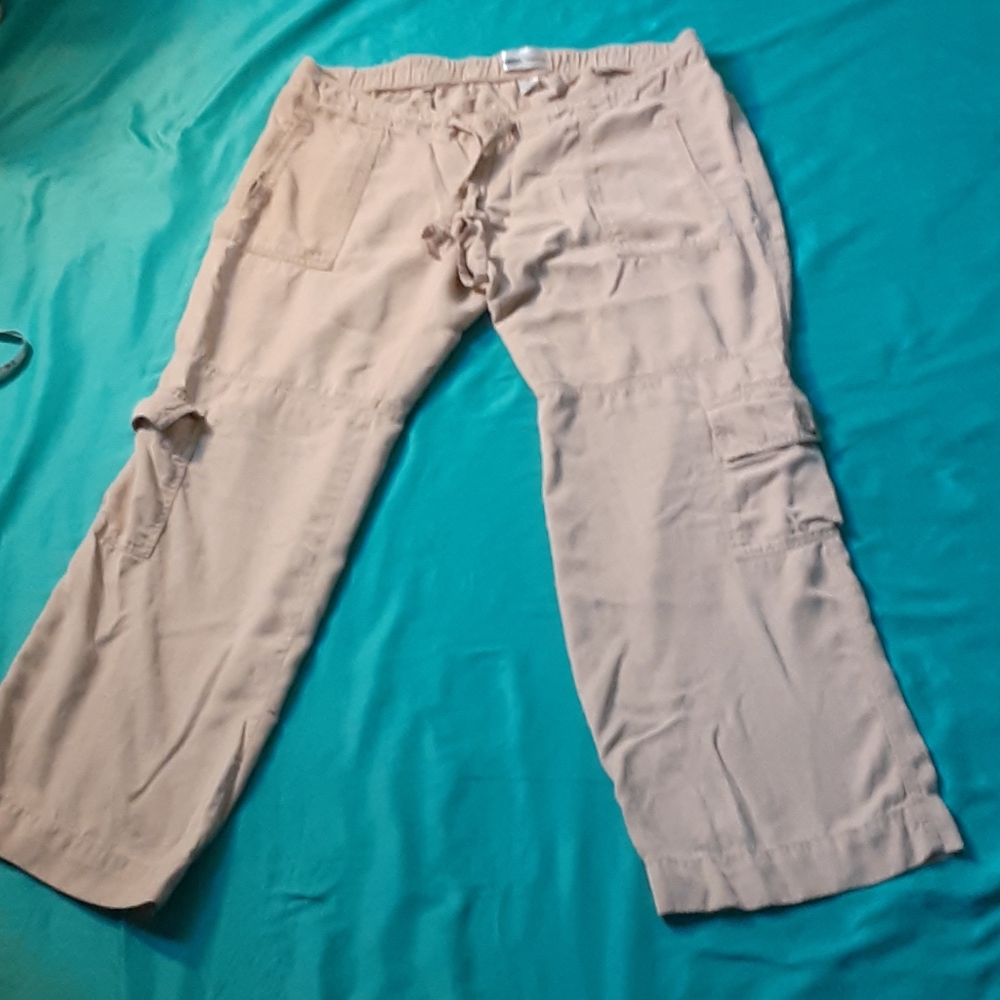 🤰 OLD NAVY MATERNITY PANTS